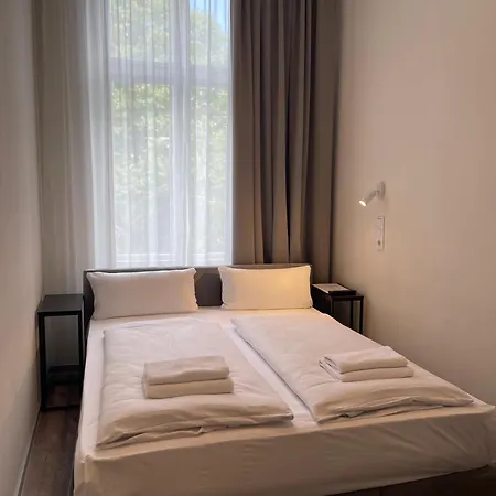 Blue - Minimalist Boutique 2* Берлин
