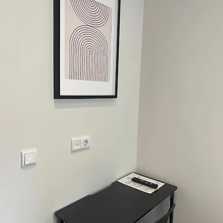 Gasthuis Blue - Minimalist Boutique