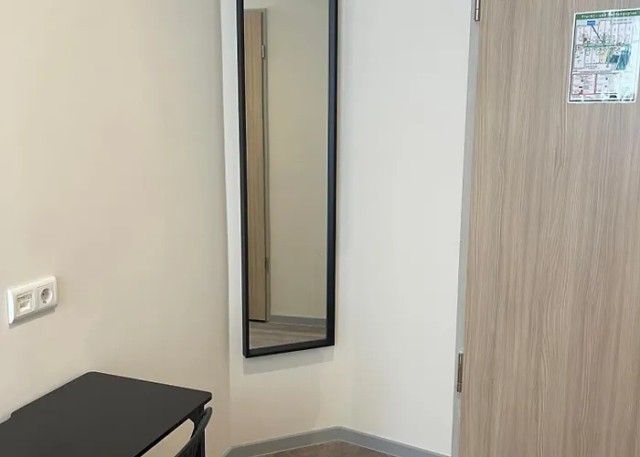 Blue - Minimalist Boutique 2*